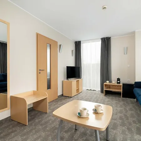 Daire Functional With Ac Lechicka Very Berry By Renters