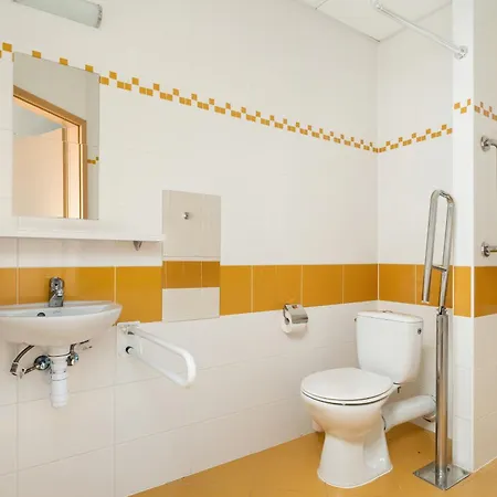 Daire Functional With Ac Lechicka Very Berry By Renters *